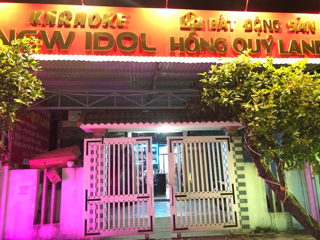  8 c&ocirc; g&aacute;i ph&ecirc; ma t&uacute;y trong qu&aacute;n karaoke  - Ảnh 1.