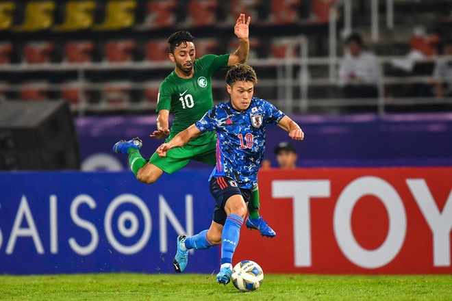 Sai lầm ở những phút cuối khiến Nhật Bản ngậm trái đắng trước Ả-rập Saudi trong ngày ra quân U23 châu Á 2020 - Ảnh 2.