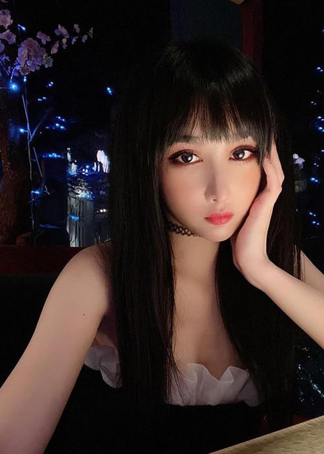 Bạn gái hotgirl của Karik xuất hiện trên sóng truyền hình Rap Việt, nhan sắc lạ và khác biệt quá lớn khiến netizen dậy sóng - Ảnh 5.