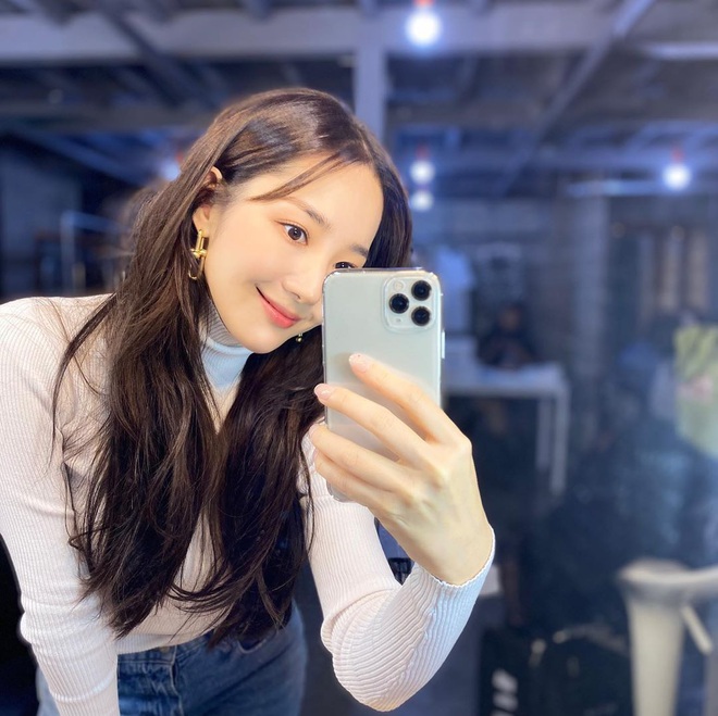 Học Park Min Young 3 set đồ chuẩn đẹp m&ugrave;a Thu cực dễ mua dễ mặc - Ảnh 1.