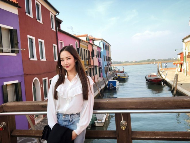 Học Park Min Young 3 set đồ chuẩn đẹp m&ugrave;a Thu cực dễ mua dễ mặc - Ảnh 2.