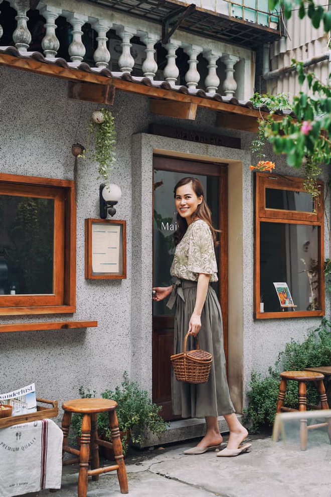 Những góc phố đậm chất Hàn Quốc ngay giữa lòng Hà Nội, lên ảnh mang vibe trong trẻo đến ngẩn ngơ - Ảnh 4. Những góc phố đậm chất Hàn Quốc ngay giữa lòng Hà Nội, lên ảnh mang vibe trong trẻo đến ngẩn ngơ - Ảnh 4.
