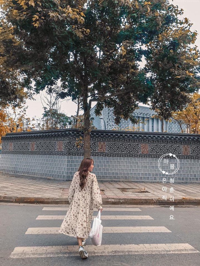 Những góc phố đậm chất Hàn Quốc ngay giữa lòng Hà Nội, lên ảnh mang vibe trong trẻo đến ngẩn ngơ - Ảnh 7. Những góc phố đậm chất Hàn Quốc ngay giữa lòng Hà Nội, lên ảnh mang vibe trong trẻo đến ngẩn ngơ - Ảnh 7.