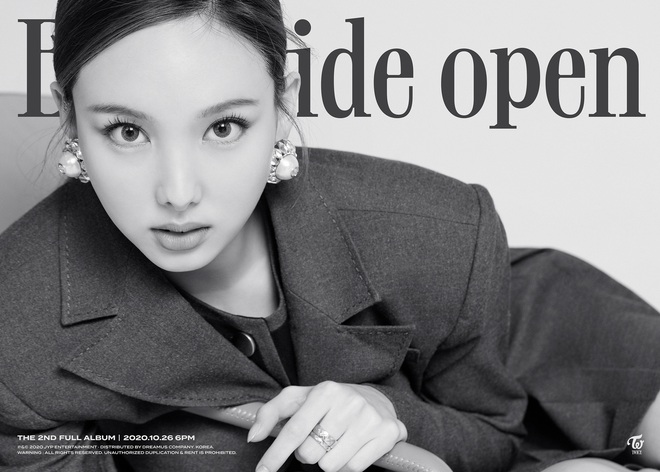 Nayeon là người mở bát chuỗi teaser của TWICE: Vẻ đẹp tân cổ giao duyên có cả, nhạc thập niên 90s như phim Hongkong? - Ảnh 3.