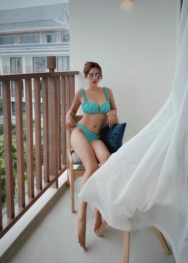 Loạt ảnh bikini khoe dáng tại ban công của Huyền Lizzie: Phô diễn 3 vòng bỏng mắt, nhìn vòng eo có ai ngỡ là gái 1 con? - Ảnh 5.