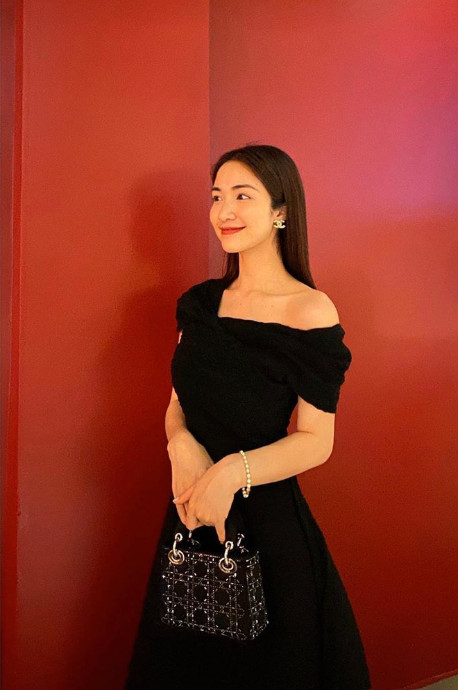 3 năm hẹn h&ograve; với thiếu gia, H&ograve;a Minzy thay đổi từng ch&acirc;n tơ kẽ t&oacute;c: Sắm đồ hiệu kh&ocirc;ng ngơi tay, mỗi bộ lại c&oacute; t&uacute;i hiệu xuyệt t&ocirc;ng đi k&egrave;m - Ảnh 18.