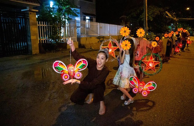 Khánh Vân bị chỉ trích giả tạo khi đi làm từ thiện cho các bé bị xâm hại tình dục, Miss Universe Vietnam chính thức lên tiếng - Ảnh 2.