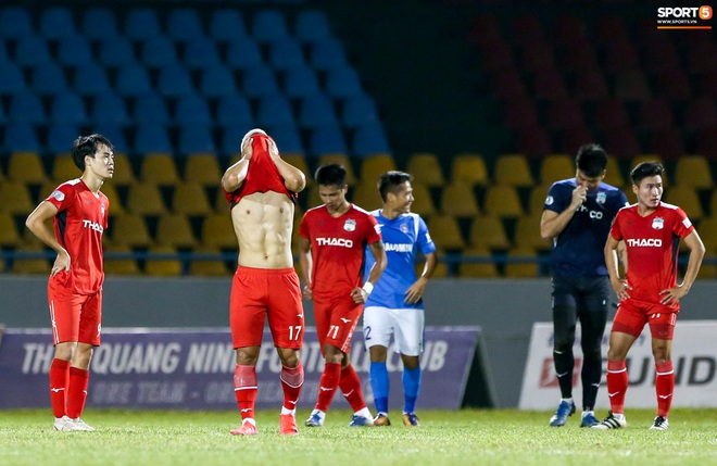 HAGL: Kho điểm trên đường đua vô địch V.League và lời thú nhận đội nhà đá chán của Văn Toàn - Ảnh 1.