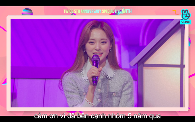 Tròn 5 năm debut, TWICE mở buổi live đặc biệt: Jeongyeon vắng mặt, các thành viên không ngại spoil ca khúc mới khiến fan sướng rơn - Ảnh 89.