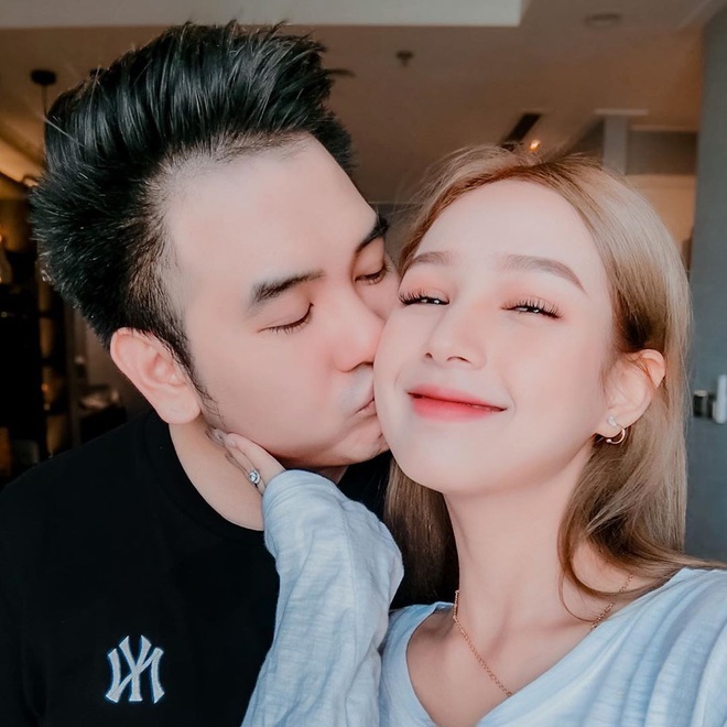 Streamer giàu nhất Việt Nam chốt ngày cưới bạn gái 2k2, dự sẽ là siêu đám cưới cực kỳ hoành tráng - Ảnh 3.