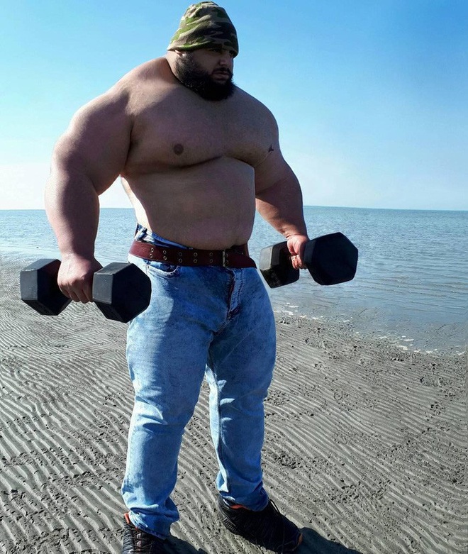 Người khổng lồ xanh của Iran gây sốt khi đăng hình khoe trọn body cực khủng, khiến cả làng võ phải dè chừng bằng tuyên bố mới nhất - Ảnh 5.