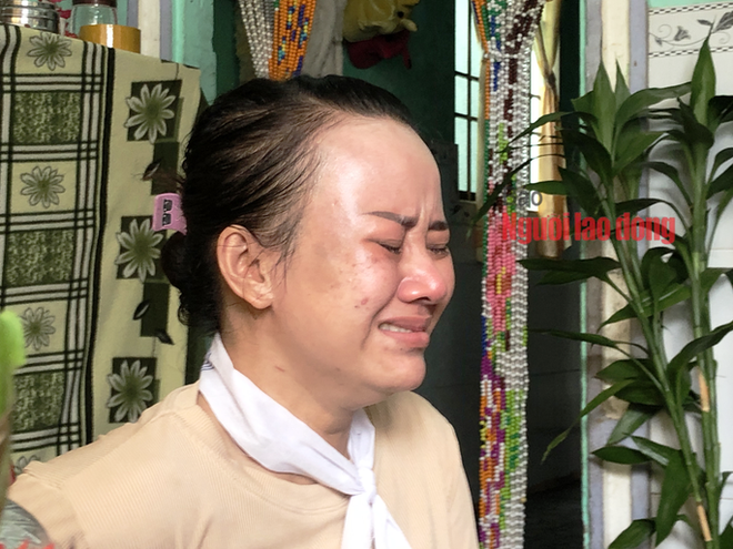 CLIP: Tiếng khóc xé lòng tại đám tang tiểu thương chết vì cứu người dưới cống - Ảnh 5.