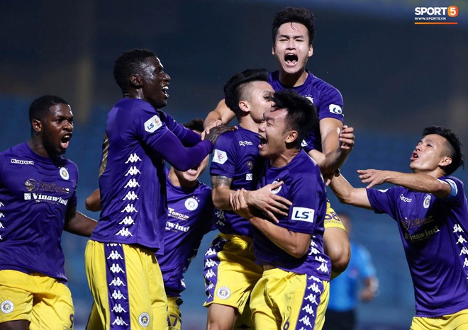 Quang Hải &quot;nổ súng&quot; phút cuối giải cứu Hà Nội FC, ăn mừng vỡ oà như đoạt chức vô địch - Ảnh 5.