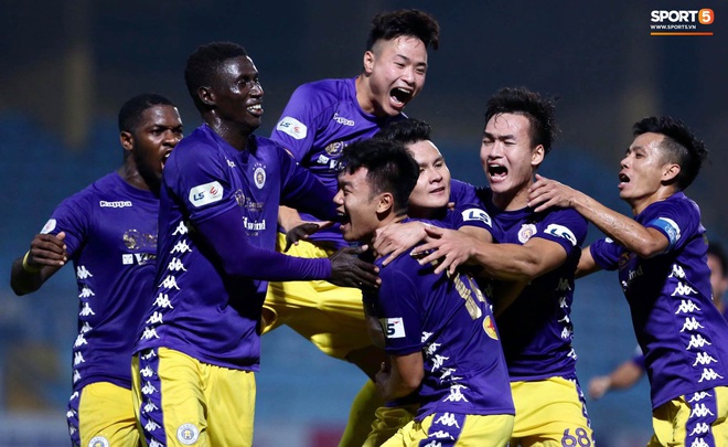 Quang Hải &quot;nổ súng&quot; phút cuối giải cứu Hà Nội FC, ăn mừng vỡ oà như đoạt chức vô địch - Ảnh 5.