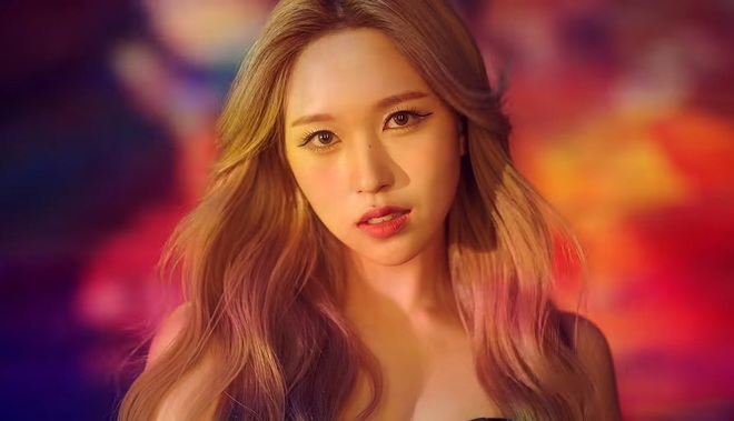 Mina (TWICE) bị thương đến mức chảy máu đầm đìa vì vũ đạo comeback, fan rùng mình nhớ tới chấn thương kinh hoàng năm 2019 - Ảnh 2.