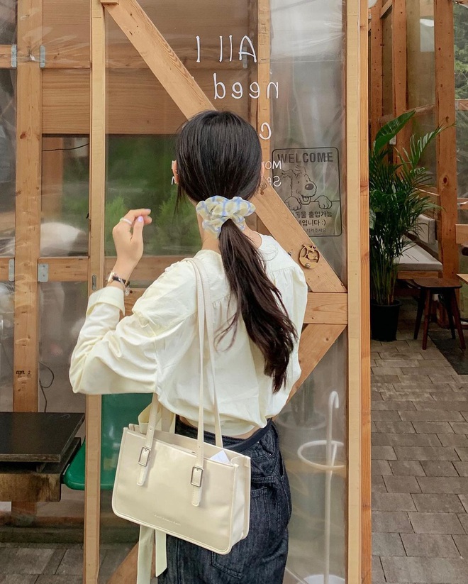 Tóc bết đừng xõa rũ rượi, chị em hãy chọn 4 kiểu này cho gọn gàng xinh tươi - Ảnh 5.