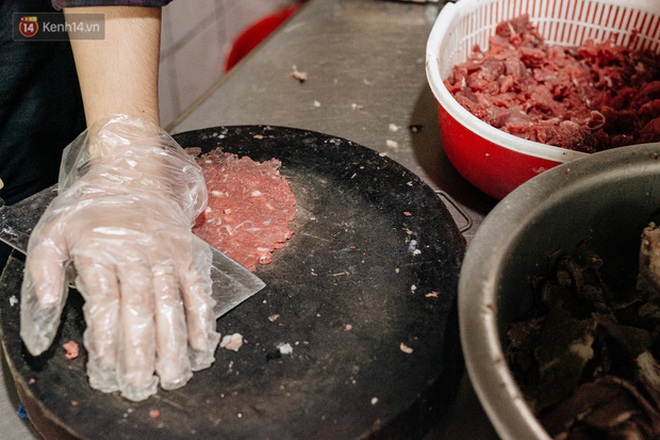 Sống ở Hà Nội nhưng vẫn có người tưởng phở Thìn Bờ Hồ và phở Thìn Lò Đúc là một, sự thật lại là 2 câu chuyện vô cùng đặc biệt - Ảnh 3. Sống ở Hà Nội nhưng vẫn có người tưởng phở Thìn Bờ Hồ và phở Thìn Lò Đúc là một, sự thật lại là 2 câu chuyện vô cùng đặc biệt - Ảnh 3.