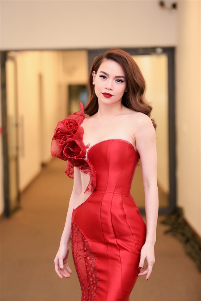 mac-du-da-cong-khai-tinh-cam-nhung-kim-ly-va-ho-ngoc-ha-van-so-dieu-nay1-1603936440923253689183.jpg