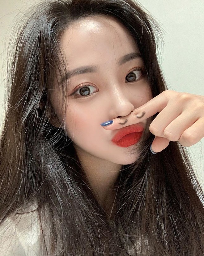 Sai ngay từ bước b&ocirc;i kem mắt th&igrave; c&ocirc;ng lao chống l&atilde;o h&oacute;a đổ s&ocirc;ng đổ bể hết th&ocirc;i c&aacute;c chị em ơi! - Ảnh 5.