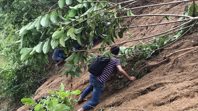 Không thể tìm kiếm những người mất tích tại Phước Sơn bằng thủ công - Ảnh 5.