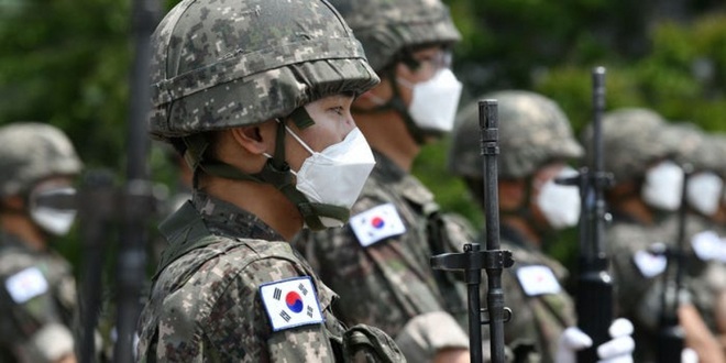 Thêm một ổ dịch COVID-19 mới trong quân đội Hàn Quốc - Ảnh 1.