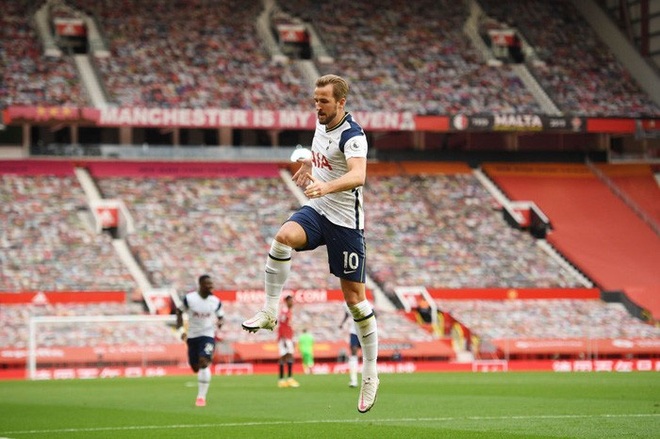 Hàng thủ tấu hài cực mạnh, Manchester United thất bại nhục nhã 1-6 trước Tottenham - Ảnh 4.