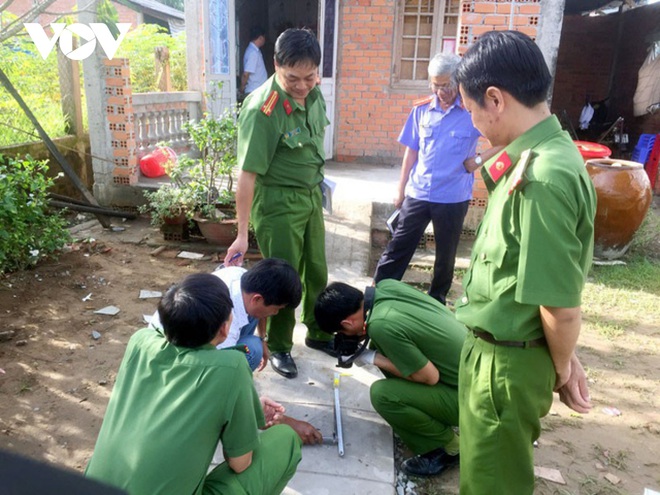 Chồng đẩy vợ ngã rồi đi chơi, về nhà vợ đã tử vong - Ảnh 1.