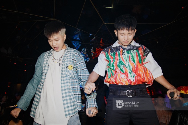 Ricky Star t&aacute;i đấu R.Tee cực căng trong đ&ecirc;m Halloween, lần đầu diễn live Con Nh&agrave; Người Ta v&agrave; đi đường quyền trực tiếp! - Ảnh 22.