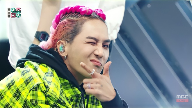 Mino khiến thuyền BLACKPINK - WINNER quắn quéo vì đưa luôn vũ đạo How You Like That lên sân khấu comeback - Ảnh 2.