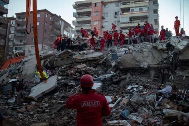 Cập nhật trận động đất Thổ Nhĩ Kỳ - Hy Lạp: Ít nhất 60 người thiệt mạng - Ảnh 1.
