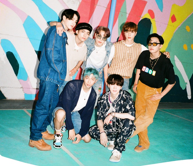 BTS giật cúp trước TWICE, Dynamite san bằng kỷ lục với Boy With Luv đạt số lượng cúp khủng nhất thế kỷ dù không hề quảng bá - Ảnh 7.