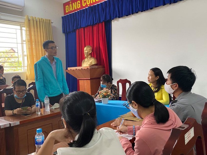 Phụ huynh kh&oacute;c nức nở khi chứng kiến bữa ăn b&aacute;n tr&uacute;: Ph&ograve;ng GD-ĐT quận 9 kết luận g&igrave;? - Ảnh 1.