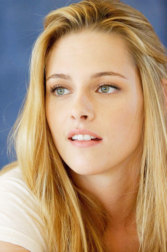 Trăm ng&agrave;n người ph&aacute;t cuồng v&igrave; loạt ảnh Kristen Stewart thời để m&agrave;u t&oacute;c thật, netizen băn khoăn: Đẹp thế n&agrave;y sao phải thay đổi? - Ảnh 4.