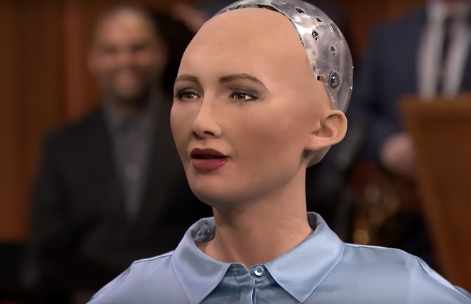 Cô nàng siêu robot Sophia từng tuyên bố “huỷ diệt loài người” 4 năm trước bây giờ ra sao? - Ảnh 2.
