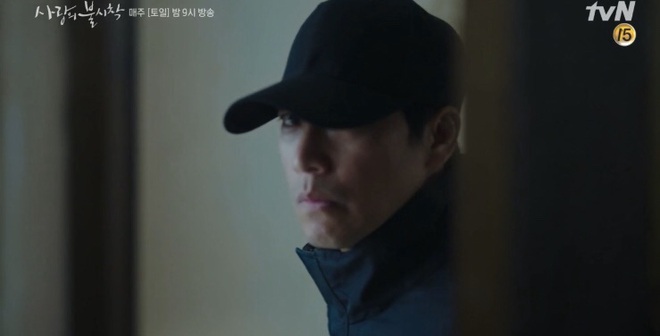 Crash Landing on You tập 11: Căng thẳng nghẹt thở xem Hyun Bin v&agrave; Son Ye Jin tho&aacute;t khỏi đường đạn tử thần - Ảnh 7.