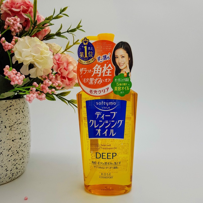 8 món skincare Nhật giá mềm được các cô nàng da đẹp toàn cầu khen tới khen lui, bảo sao bán chạy như tôm tươi trên Amazon - Ảnh 1.