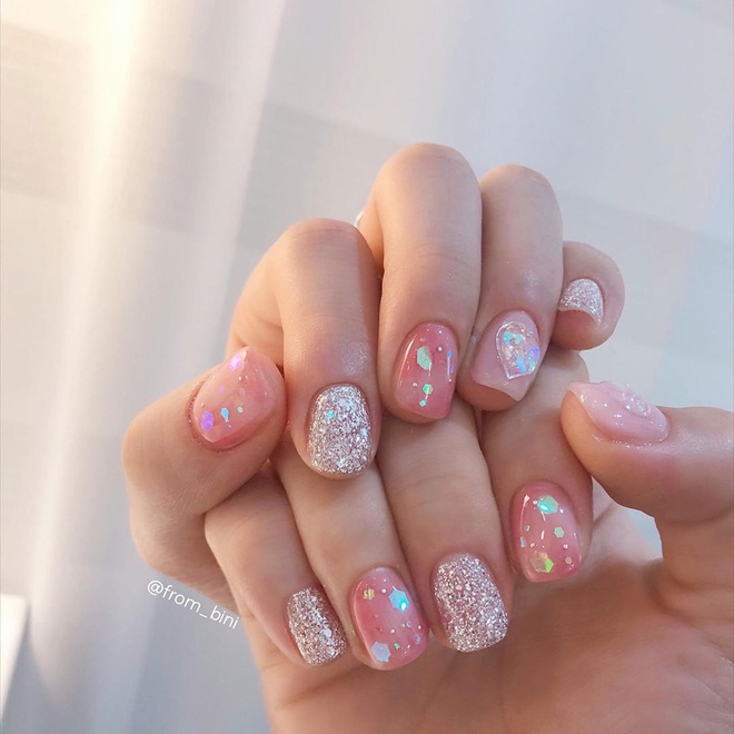 Nail hồng xinh nức nở thế này, các nàng diện đi chơi Valentine thì chỉ có điểm 10 xuất sắc - Ảnh 11.