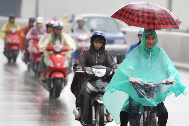 Sau nhiều ng&agrave;y c&oacute; nắng, miền Bắc lại chuẩn bị đ&oacute;n kh&ocirc;ng kh&iacute; lạnh mạnh v&agrave; mưa v&agrave;o cuối tuần - Ảnh 1.