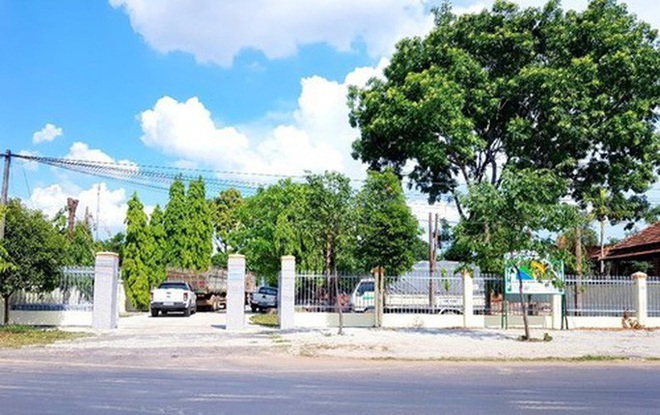 Say bí tỉ trong giờ làm việc, hạt trưởng kiểm lâm đánh cấp dưới ngất xỉu - Ảnh 1.