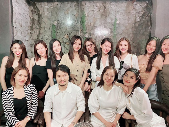 Hội bạn th&acirc;n n&agrave;ng hậu hot nhất Vbiz tụ họp chung khung h&igrave;nh: Chẳng cần lộng lẫy, sương sương th&ocirc;i m&agrave; đỉnh qu&aacute;! - Ảnh 1.