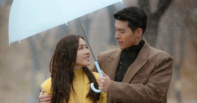 Sau Crash Landing On You, Son Ye Jin trở thành nữ thần cua trai bằng thời tiết: Chỉ cần hẹn hò dưới mưa là crush sẽ đổ - Ảnh 14.