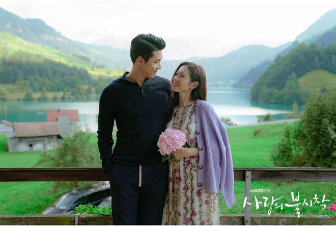 Đài tvN gây bão khi tung bộ hình Hyun Bin - Son Ye Jin tình tứ không khác gì ảnh cưới, phần bụng của chị đẹp gây chú ý lớn - Ảnh 1.