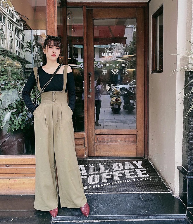 Street style hội sành mặc Instagram: Quần ống rộng càn quét mọi mặt trận, ai diện chân cũng dài đến nách - Ảnh 1.