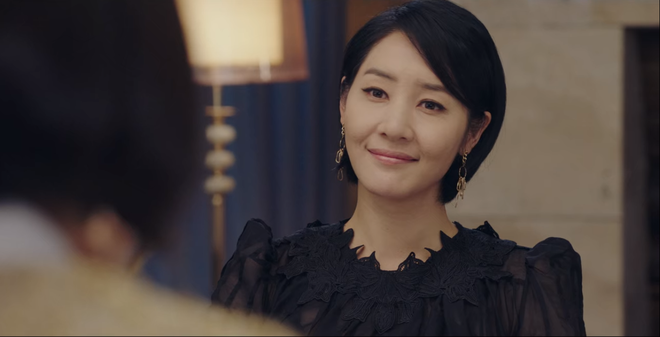 Bạn có nhận ra chị dâu trời hành của Son Ye Jin ở Crash Landing on You là nữ chính MV đình đám Sick Enough To Die một thời? - Ảnh 5.