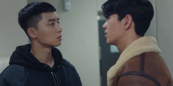 8 hành động tuyển crush cực mạnh của ông chủ Park Seo Joon ở Tầng Lớp Itaewon - Ảnh 11.