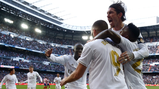Đ&aacute;nh bại k&igrave;nh địch trong trận đại chiến thủ đ&ocirc; T&acirc;y Ban Nha, Real Madrid cho Barcelona h&iacute;t kh&oacute;i trong cuộc đua v&ocirc; địch - Ảnh 7.