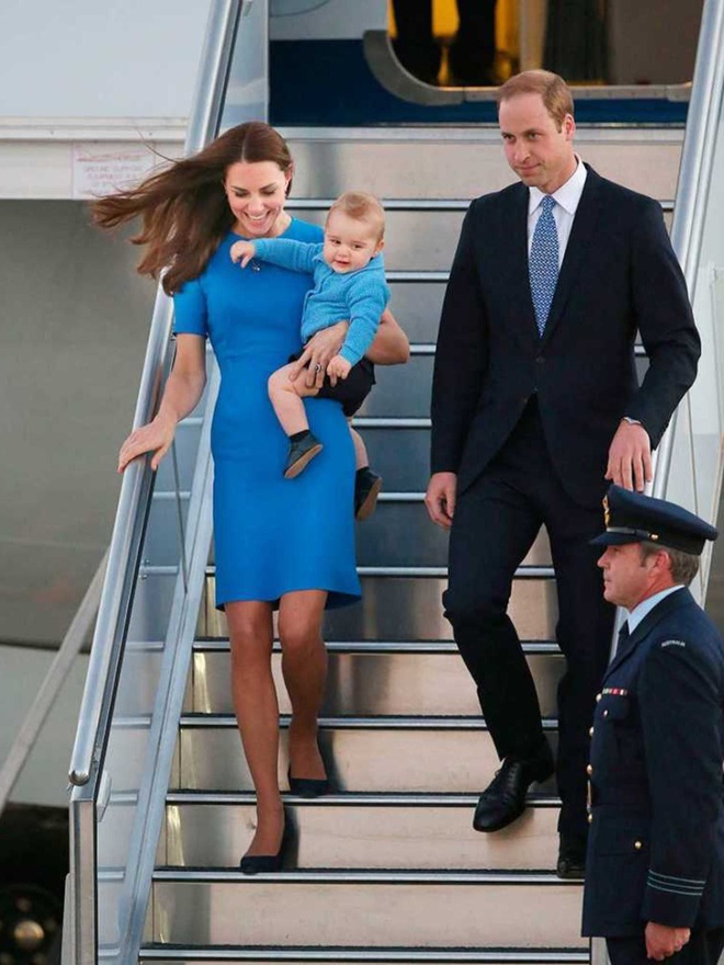 Đến chuyện diện đồ xuyệt tông với chồng mà Kate Middleton cũng tinh tế hết mực, quả không hổ danh là Công nương quốc dân - Ảnh 2.