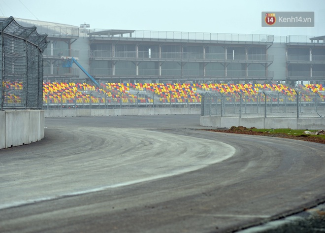 Cận cảnh đường đua F1 tại Hà Nội đang được gấp rút hoàn thành - Ảnh 5.