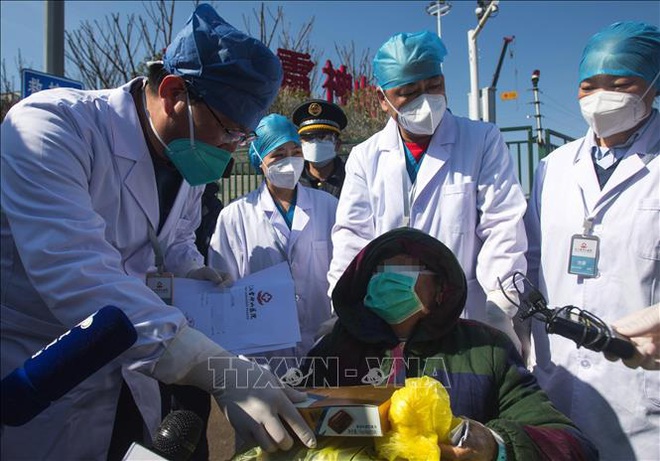  Trung Quốc c&ocirc;ng bố số liệu mới về tổng số ca khỏi bệnh v&agrave; xuất viện  - Ảnh 1.