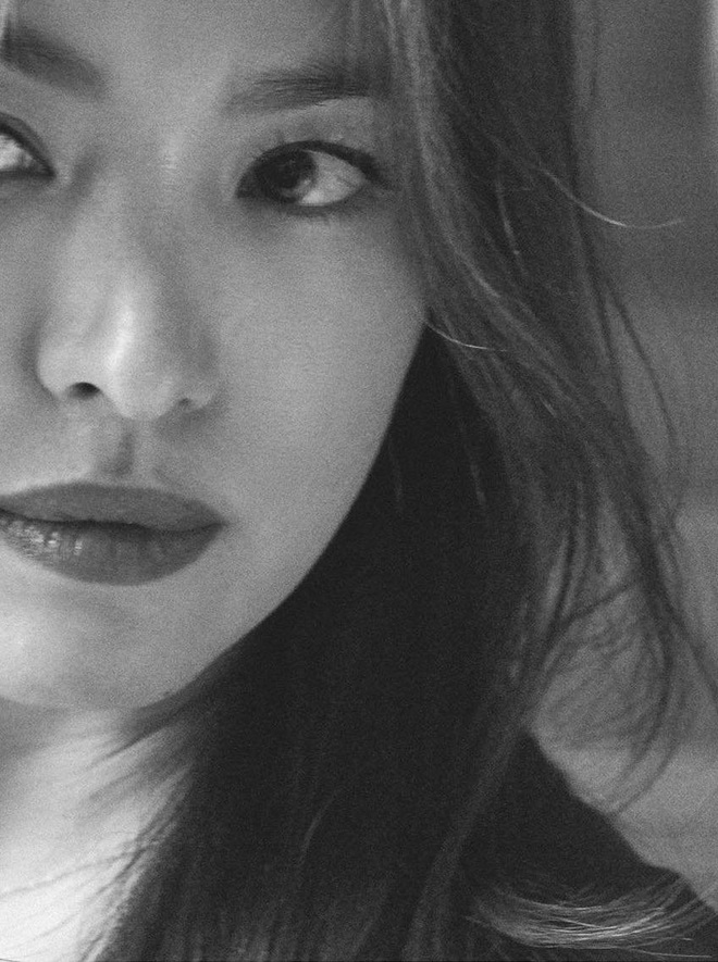 Ngược đời Song Hye Kyo tại Milan: Nhiếp ảnh gia chụp dìm đau đớn, kéo đến ảnh chụp vội mà đẹp mất hồn - Ảnh 6.